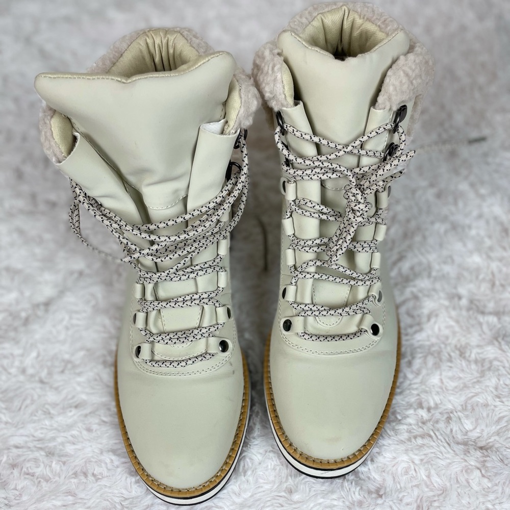 Messeca New York Boots size 9
